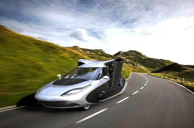 未來版飛行汽車：機翼可折疊 停靠普通車庫